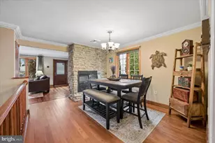 906 Division Ave, Willow Grove, PA 19090 - Photo 4