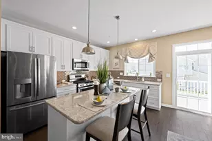 304 E Sawyer Ct, Royersford, PA 19468 - Photo 12