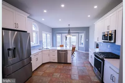 102 Waterview, Eagleville, PA 19403 - Photo 2