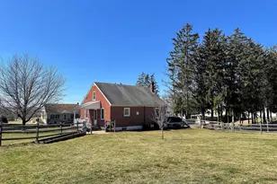 1062 Jefferson St, Red Hill, PA 18076 - Photo 6