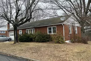 426 Macoby St, Pennsburg, PA 18073 - Photo 1