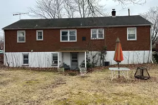 426 Macoby St, Pennsburg, PA 18073 - Photo 4