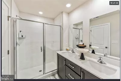 41 E Front Street, Bridgeport, PA 19405 - Photo 18