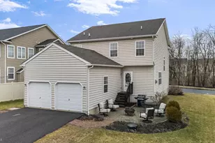 2104 Morgan Hill Dr, Pennsburg, PA 18073 - Photo 30