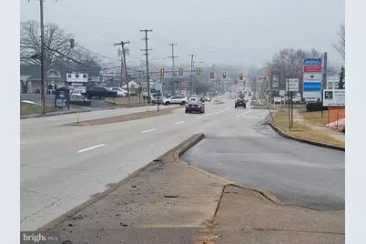 407 W Moreland Road, Willow Grove, PA 19090 - Photo 4