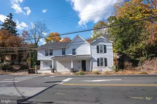 729 Main St, Schwenksville, PA 19473 - Photo 2