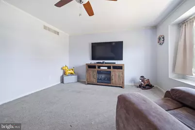 545 W 6th Street, Pennsburg, PA 18073 - Photo 4