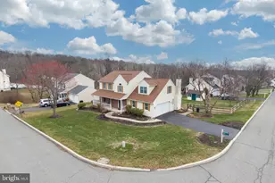 1537 Meadowview Dr, Pottstown, PA 19464 - Photo 20