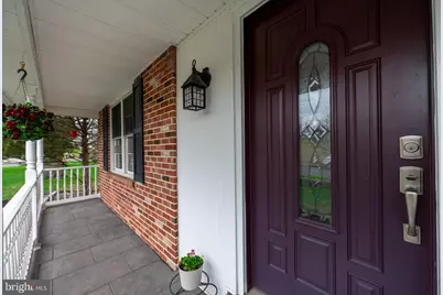 45 Iroquois Drive, Royersford, PA 19468 - Photo 4