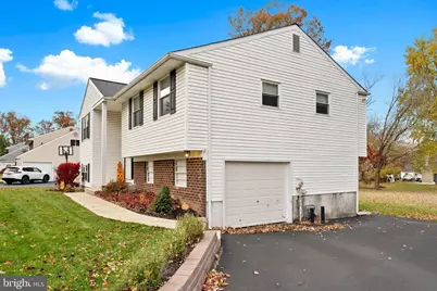 106 Hawthorne Drive, North Wales, PA 19454 - Photo 4
