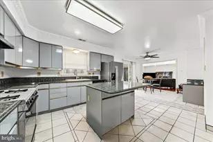 121 Gwynmont Dr, North Wales, PA 19454 - Photo 14