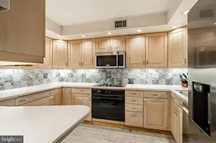 10511 Valley Forge Cir, King of Prussia, PA 19406 - Photo 10