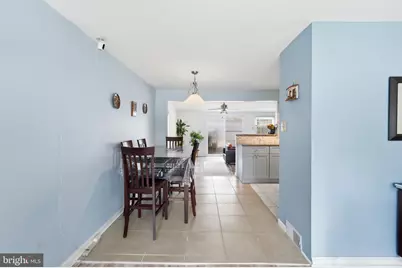 66 Oxford Circle, Norristown, PA 19403 - Photo 4