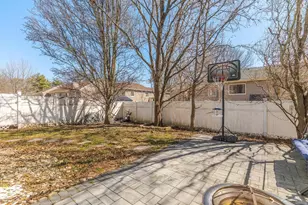 41 Bark Hollow Ln, Horsham, PA 19044 - Photo 26