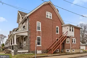 255 Noble St, Souderton, PA 18964 - Photo 2