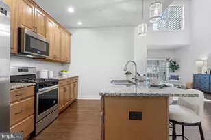 210 Ella Dr, Conshohocken, PA 19428 - Photo 10