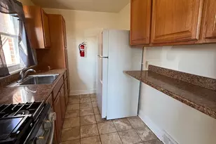 637 Hamilton St, Norristown, PA 19401 - Photo 6