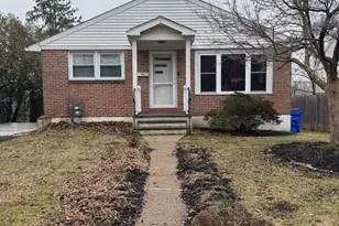 346 W King St, Pottstown, PA 19464 - Photo 2