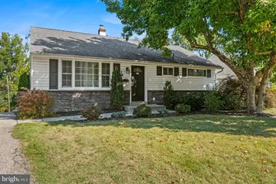 416 Stuart Lane, Ambler, PA 19002 - Photo 2