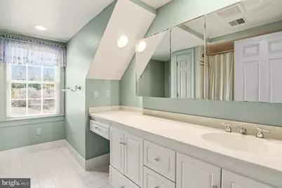 907 Lorien Drive, Gwynedd Valley, PA 19437 - Photo 38