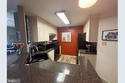 504 Dresher Woods Drive, Dresher, PA 19025 - Photo 4