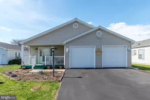 307 Carver Ln, Royersford, PA 19468 - Photo 2