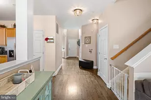 208 Clubhouse Ct, Conshohocken, PA 19428 - Photo 10