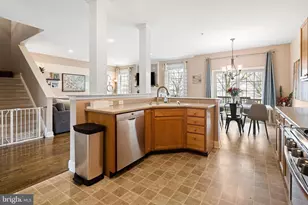 208 Clubhouse Ct, Conshohocken, PA 19428 - Photo 8