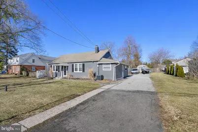 105 N Trooper Road, Norristown, PA 19403 - Photo 2