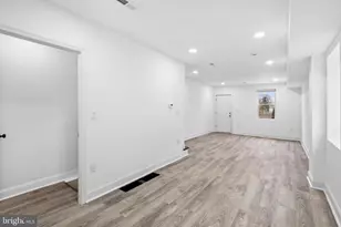 333 E Penn St, Norristown, PA 19401 - Photo 6