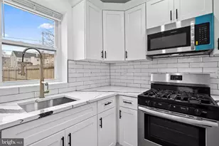 333 E Penn St, Norristown, PA 19401 - Photo 8