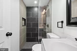 333 E Penn St, Norristown, PA 19401 - Photo 12