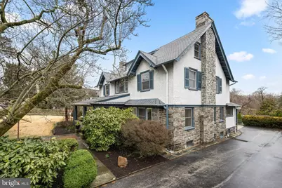 111 E Montgomery Avenue, Ardmore, PA 19003 - Photo 2