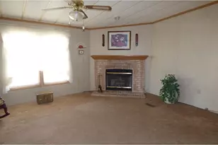 642 Butternut Ct, Red Hill, PA 18076 - Photo 8