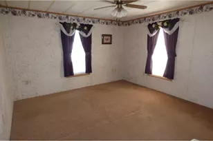 642 Butternut Ct, Red Hill, PA 18076 - Photo 16