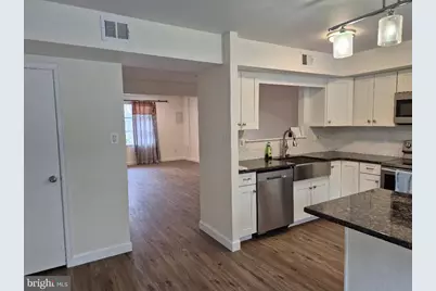 401 Woodside Circle, Dresher, PA 19025 - Photo 4