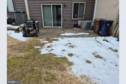 401 Woodside Circle, Dresher, PA 19025 - Photo 2