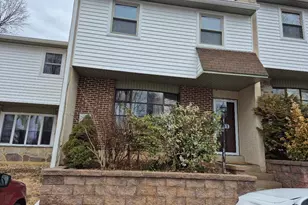 401 Woodside Cir, Dresher, PA 19025 - Photo 1