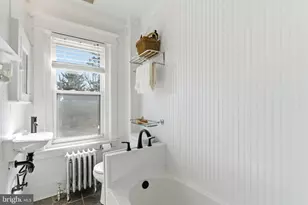 944 E High St, Pottstown, PA 19464 - Photo 32