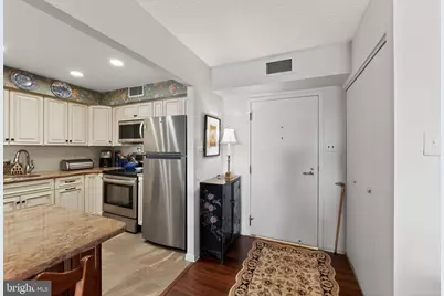 10708 Valley Forge Circle #708, King of Prussia, PA 19406 - Photo 6