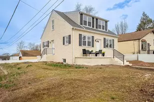 1838 Lukens Ave, Willow Grove, PA 19090 - Photo 2