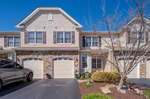 606 Greycliffe Ln, Ambler, PA 19002 - Photo 2