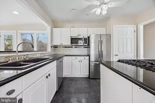 203 Spruce Rd, Flourtown, PA 19031 - Photo 6