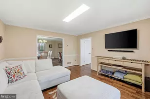 644 Robinson Ln, Haverford, PA 19041 - Photo 10