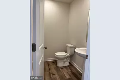 37 East Front Street, Bridgeport, PA 19405 - Photo 16