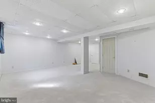 411 Dartmoor Rd, Schwenksville, PA 19473 - Photo 32