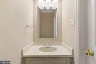 411 Dartmoor Rd, Schwenksville, PA 19473 - Photo 16