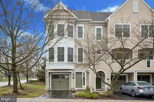 201 Cobblestone Dr, Ardmore, PA 19003 - Photo 2