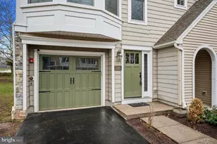 201 Cobblestone Dr, Ardmore, PA 19003 - Photo 2