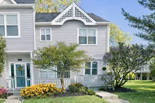 171 Barley Sheaf Dr, Norristown, PA 19403 - Photo 2